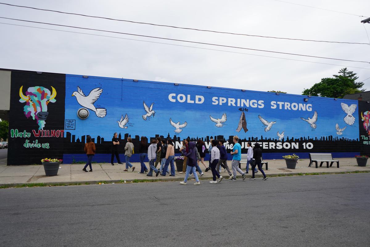 Buffalo High Road students