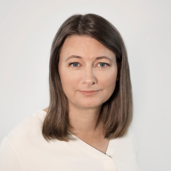 S Espinosa Miller 2022 headshot