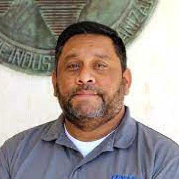 Leonard Aguilar 