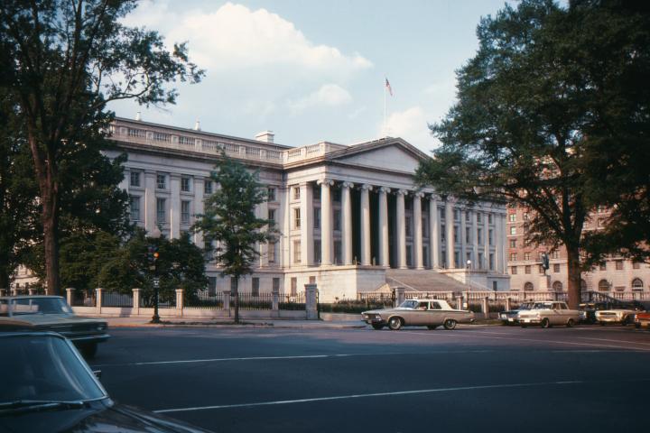 U.S. Treasury building, photo by Robert Linder
