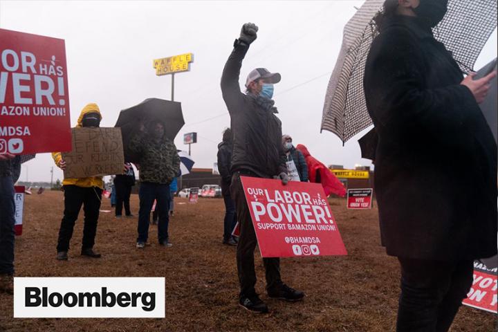 A pro-union demonstration in Bessemer, on Feb. 6. Photographer: , Elijah Nouvelage/Bloomberg