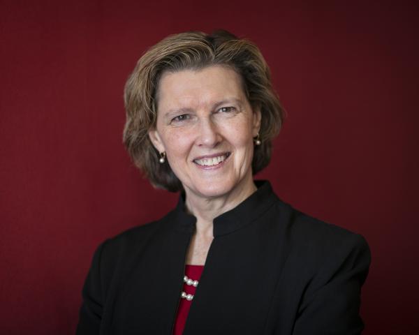 Portrait photograph of Linda Barrington
