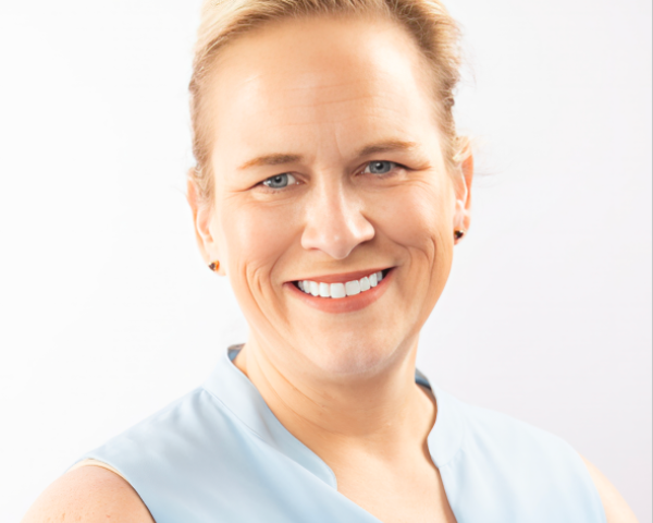 Headshot of Jenny Reed
