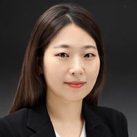 Headshot of Heeeun Jang