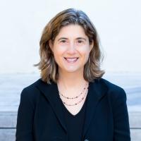 Adrienne DerVartanian's headshot